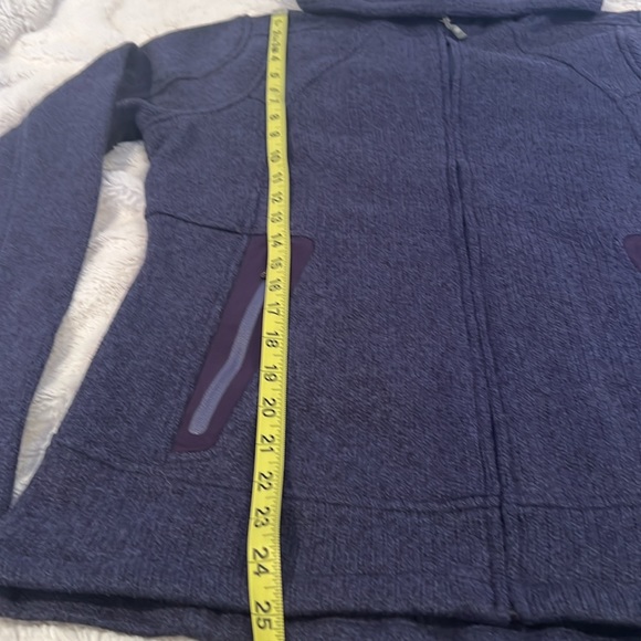 Athleta zip up fleece - Picture 4 of 8